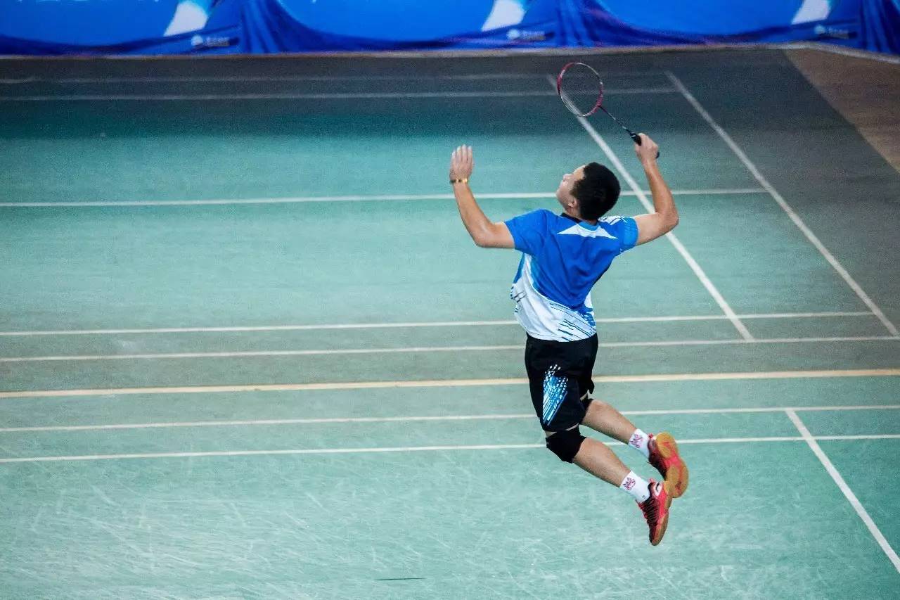 郑钦文则是 郑钦文则是