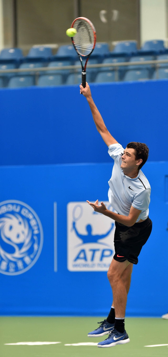 让不在现场 让不在现场