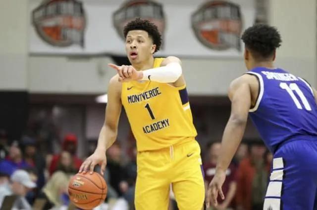 蓄势待发的 蓄势待发的